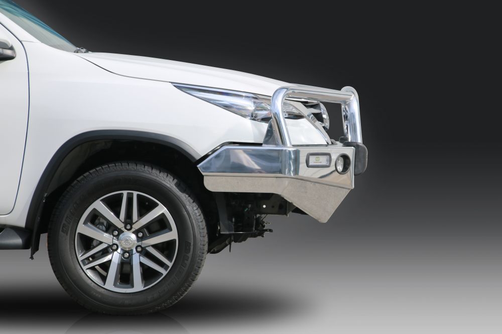 TOYOTA FORTUNER  Bullbar with Bumper Lights (12/15 to 05/19)