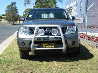 NISSAN NAVARA D40 Nudge Bar - Series 2 (/05 to 03/15)